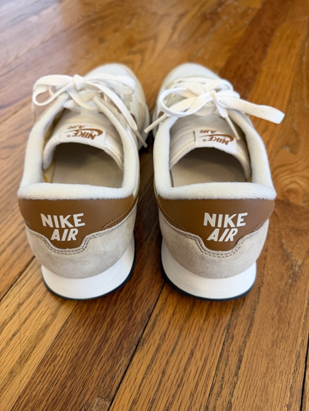 Nike Men's Cream & Tan Retro Runner Sneakers - Picture 4 of 7